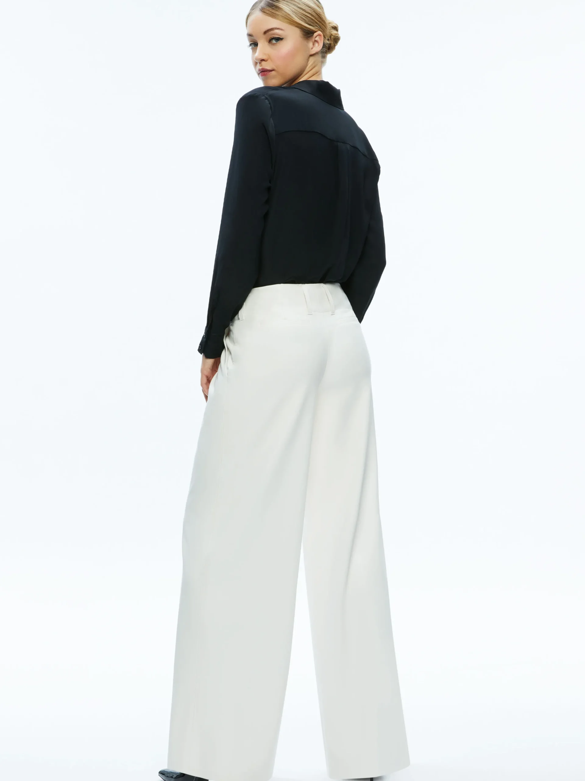 Alice and Olivia ANDERS VEGAN LEATHER LOW RISE PANT *FEATURED SHOPS | FEATURED SHOPS | CLOTHING