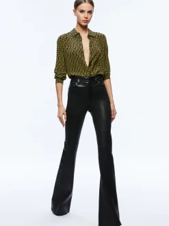 Alice and Olivia A+O X BASQUIAT WILLA PLACKET TOP KING PLEASURE*CLOTHING