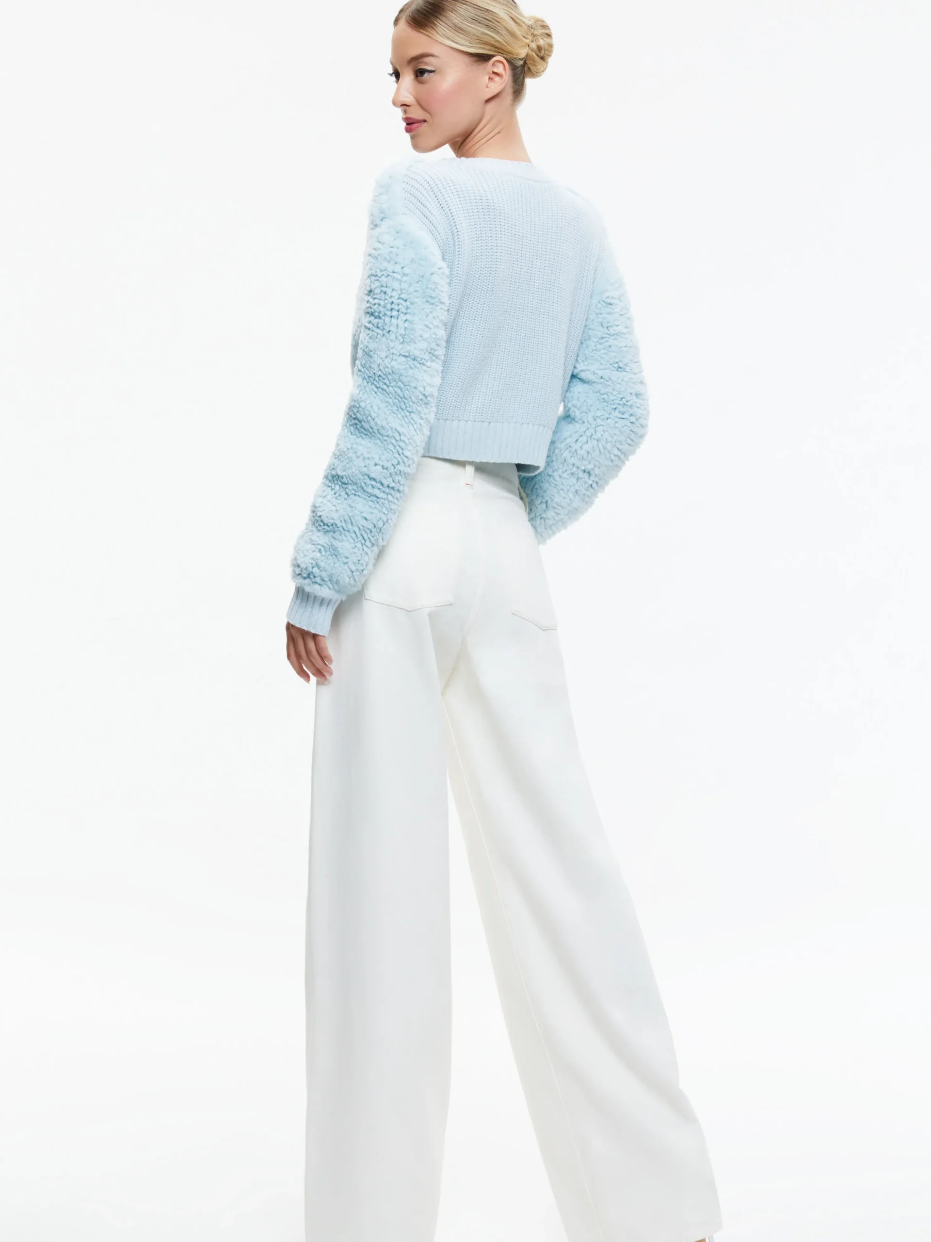 Alice and Olivia CASILDA FAUX FUR CROPPED CARDIGAN *CLOTHING