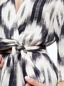 Alice and Olivia DOMINO KIMONO WITH TIE BELT CLASSIC IKAT*CLOTHING