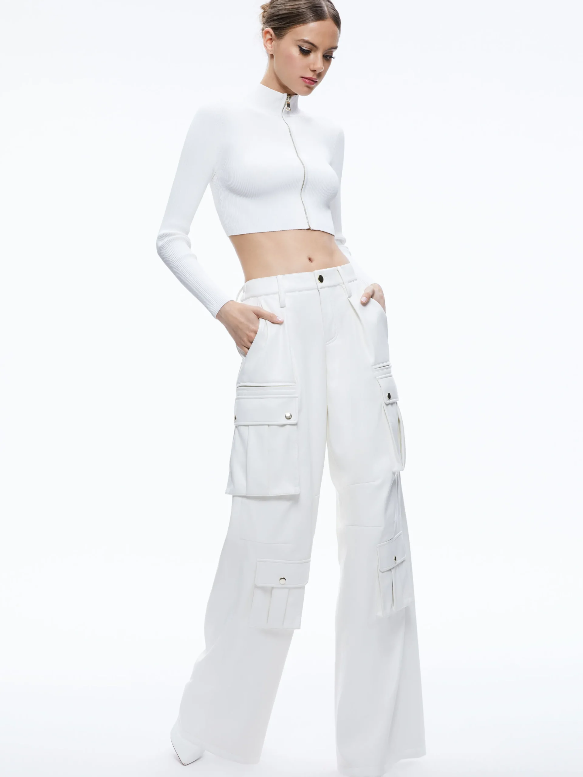 Alice and Olivia DORRIS RIBBED ZIP UP CARDIGAN *FEATURED SHOPS | CLOTHING