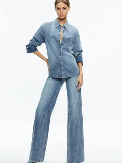 Alice and Olivia FINELY DENIM BUTTON DOWN SADIE LT VINTAGE BLUE*FEATURED SHOPS | FEATURED SHOPS | CLOTHING