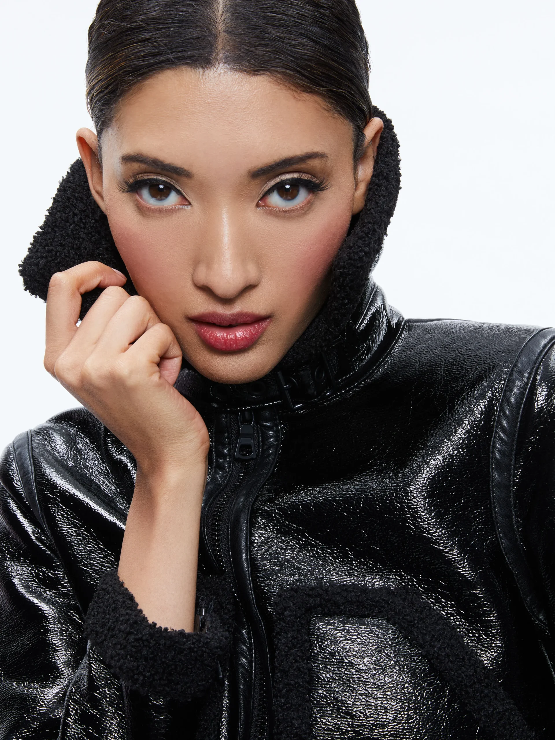 Alice and Olivia ISAIAH VEGAN LEATHER FAUX SHEARLING CROPPED JACKET BLACK*FEATURED SHOPS | CLOTHING