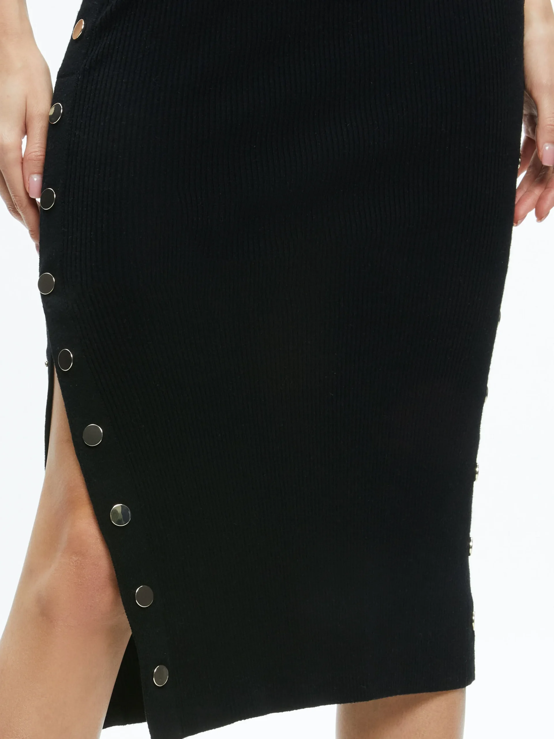 Alice and Olivia LALITA SIDE SNAP MIDI DRESS BLACK*FEATURED SHOPS | FEATURED SHOPS | DRESSES | CLOTHING