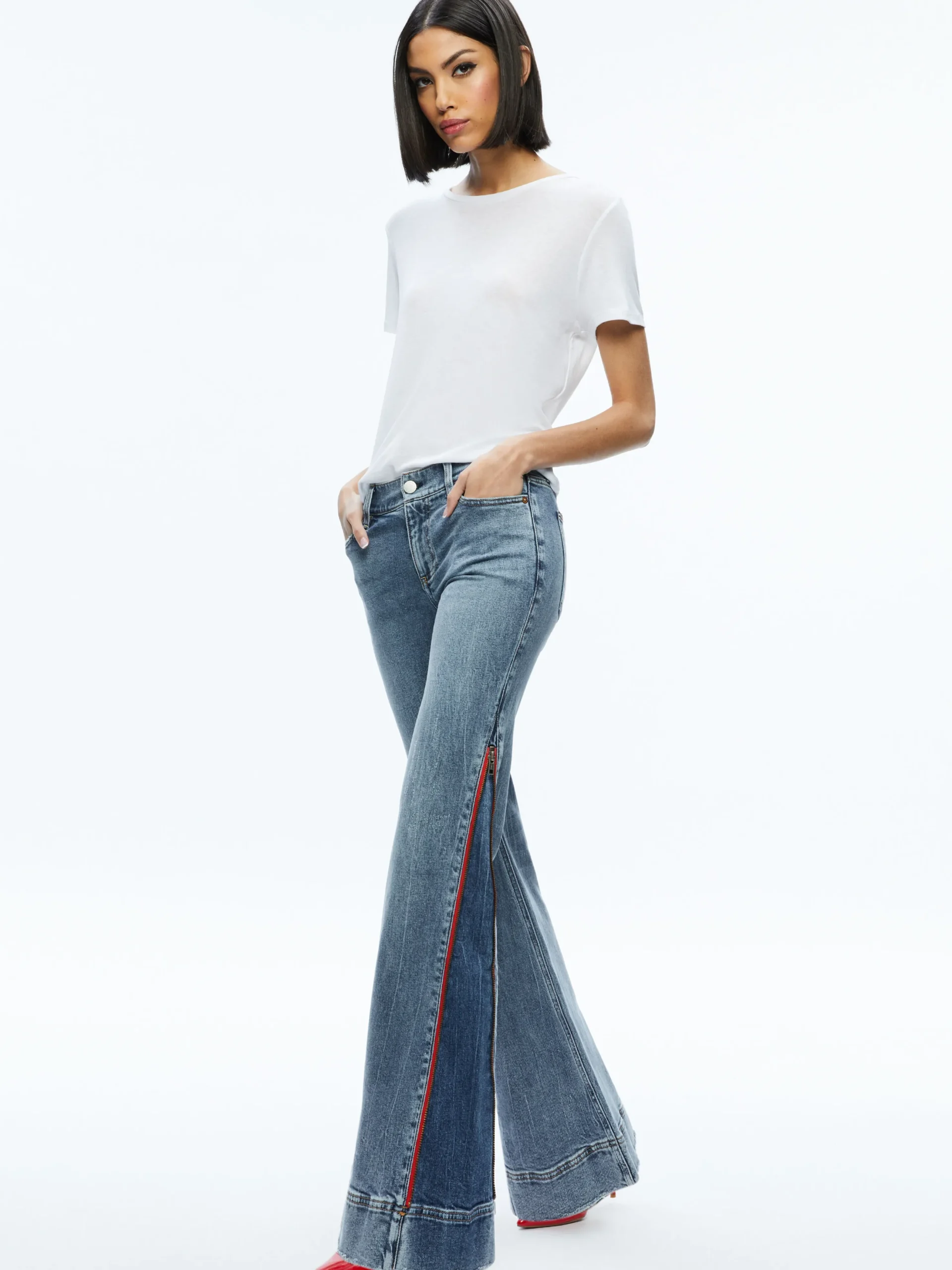 Alice and Olivia REY SIDE ZIPPER WIDE LEG JEAN SADIE LT VINT BLUE/BRT RUBY*FEATURED SHOPS | CLOTHING | CLOTHING
