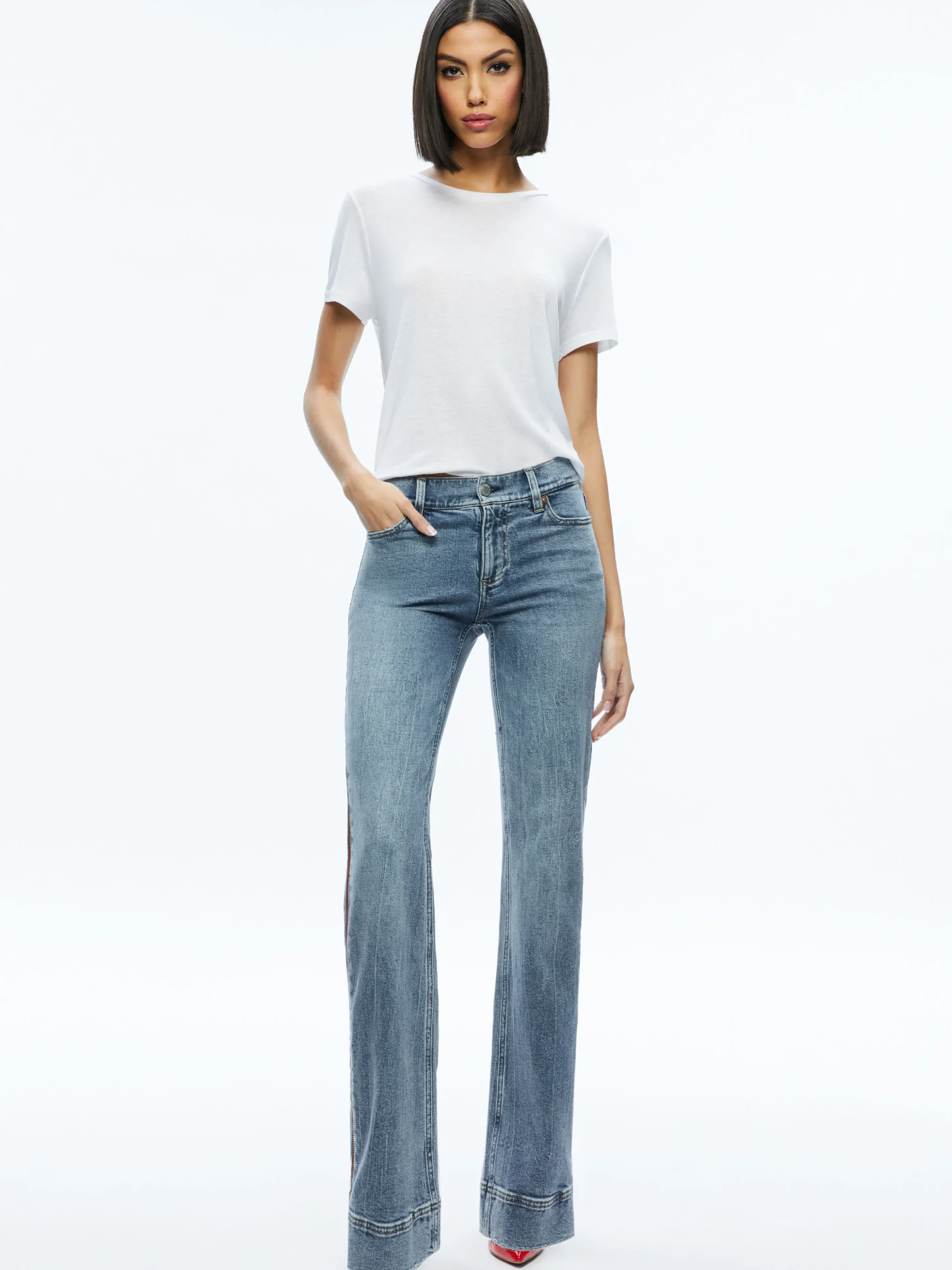 Alice and Olivia REY SIDE ZIPPER WIDE LEG JEAN SADIE LT VINT BLUE/BRT RUBY*FEATURED SHOPS | CLOTHING | CLOTHING