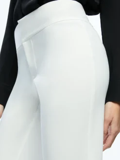 Alice and Olivia STACEY LOW RISE KICK FLARE PANT *FEATURED SHOPS | FEATURED SHOPS | CLOTHING