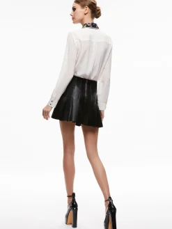 Alice and Olivia WILLA EMBROIDERED COLLAR PLACKET TOP ECRU*CLOTHING