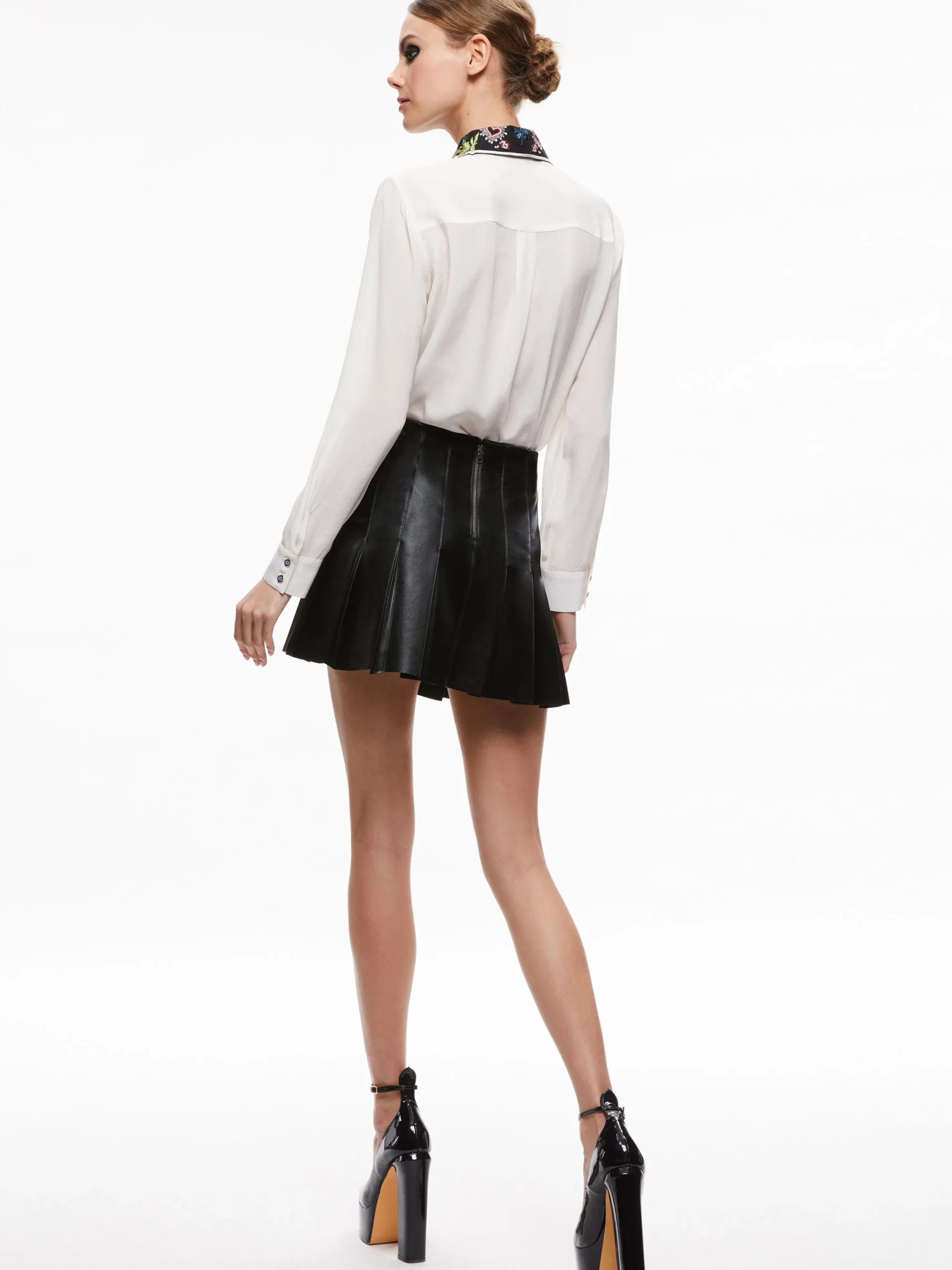 Alice and Olivia WILLA EMBROIDERED COLLAR PLACKET TOP ECRU*CLOTHING