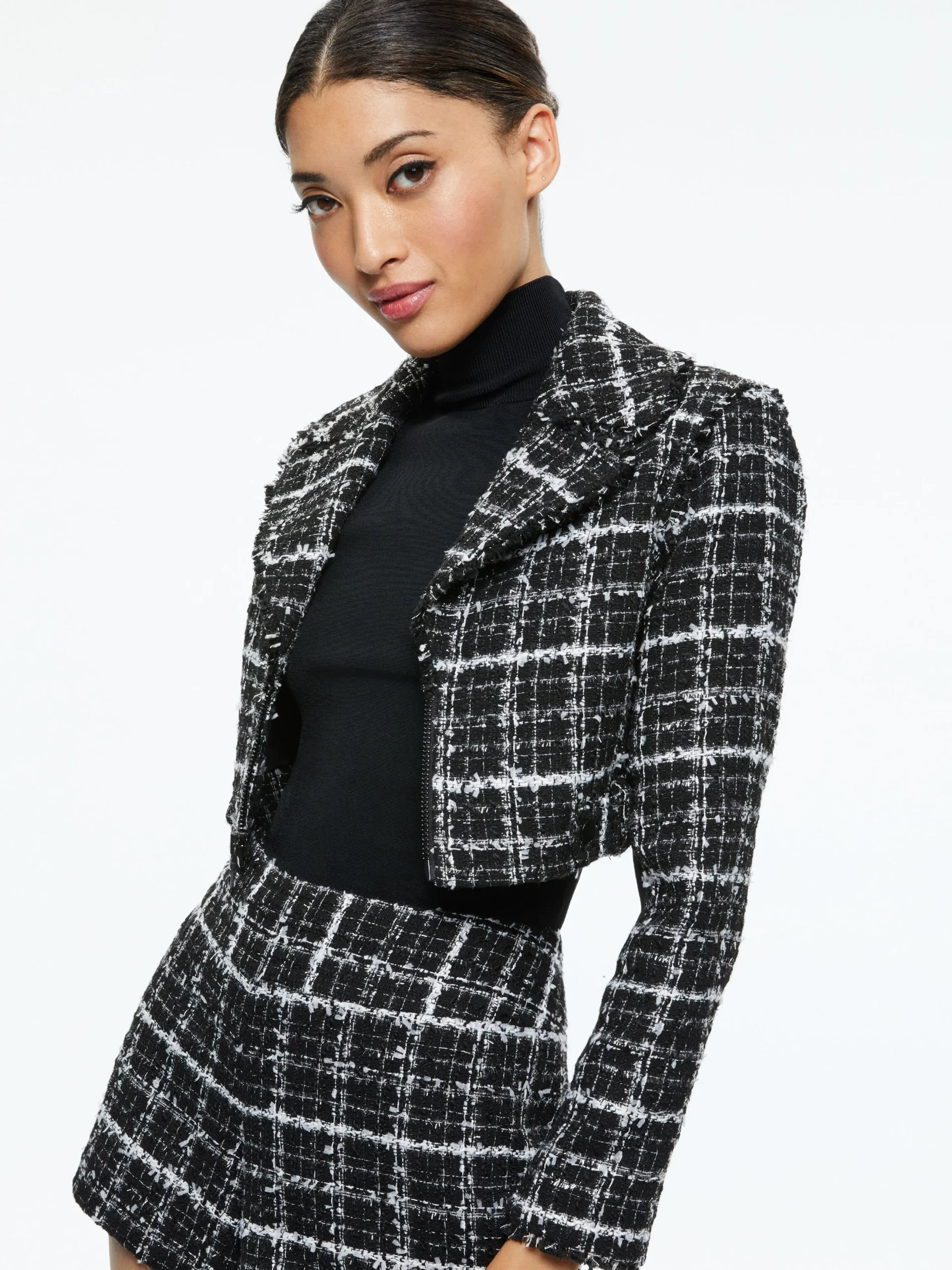 Alice and Olivia YARDLEY CROPPED FRAY HEM JACKET BLACK/OFF WHITE*FEATURED SHOPS | CLOTHING